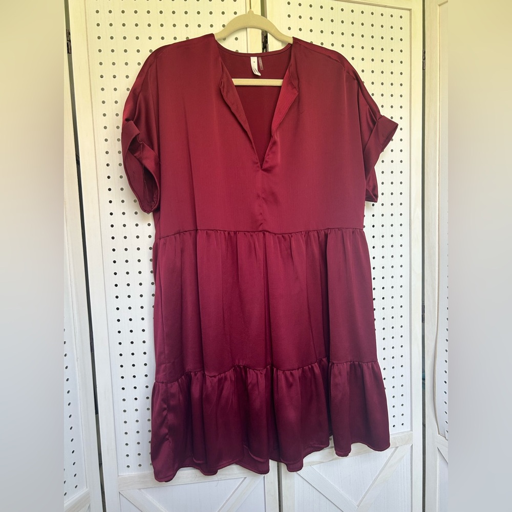 glam Wine-Red Tiered V-Neck Swing Dress
